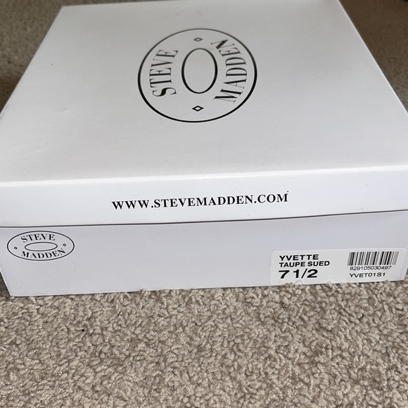 Steve Madden Pearl Boots - Picture 6 of 8